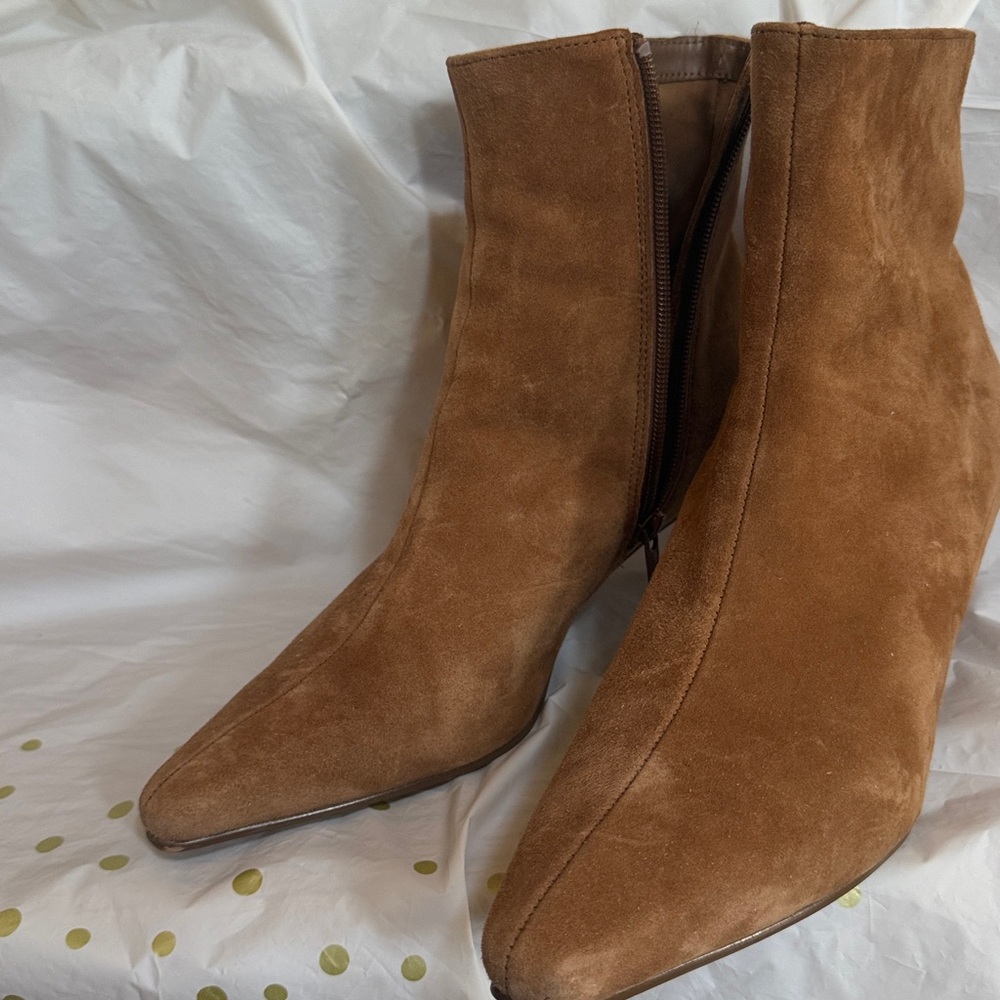 Steve Madden Tan Suede Ankle Boots